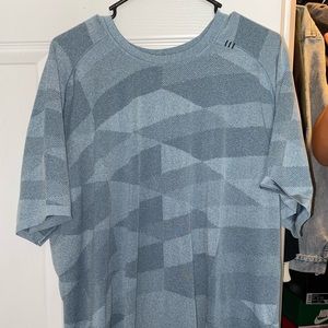 LuLu Lemon Light Weight T-shirt